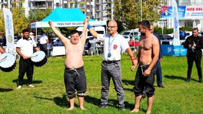 20. Uluslararası Turgut Özal Karakucak Güreşleri görkemli başladı