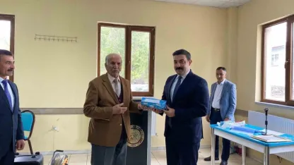 Arpaçay Kaymakamı Akköz muhtarlarla buluştu