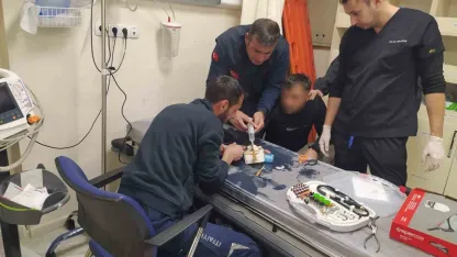 Hakkari'de parmağına sıkışan yüzüğü itfaiye çıkardı