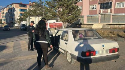 Kars’ta okul önlerinde uygulamalar sıklaştırıldı