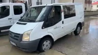Hakkari Yüksekova’da sağanak yağış hayatını olumsuz etkiledi
