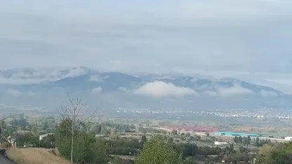 Bingöl’de sis ve bulutlar kartpostallık görüntü oluşturdu