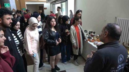 Bingöl'de gençlerin el emeği ürünleri görücüye çıktı