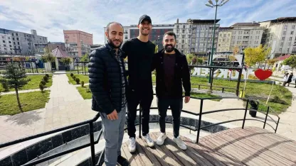 35 ülke gezen Amerikalı Hakkari Yüksekova’ya ulaştı