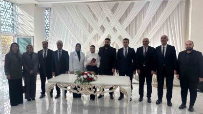 Bakan Yardımcısı Yenigün, ’Evlenecek Gençlerin Desteklenmesi Projesi’nden yararlanan çiftin nikah şahidi oldu
