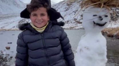 Keşiş Dağı’nda mevsimin ilk kardan adamı yapıldı