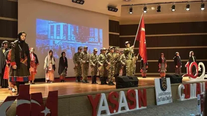Erzurum Özel Vakıf Okulları’ndan Cumhuriyet coşkusu