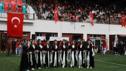 Hakkari’de Cumhuriyet Bayramı coşkusu