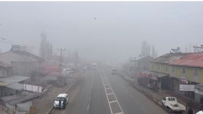 Ağrı’da sis etkili oldu