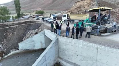 Ağrı-Kars Karayolunda çalışmalar sürüyor