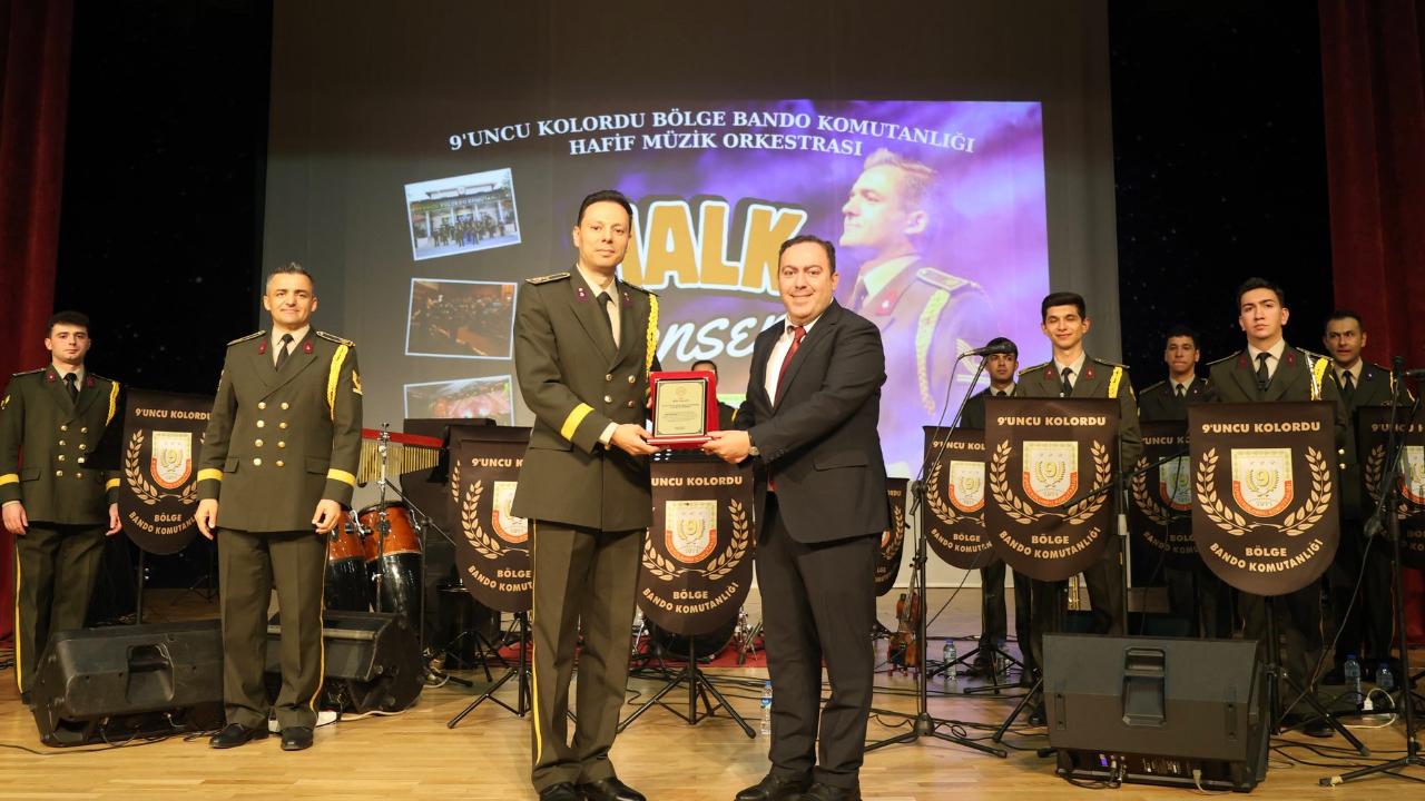 Ağrı’da 9’uncu Kolordu Bölge Bando Komutanlığı’ndan unutulmaz konser