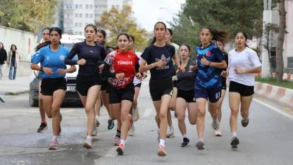 Ağrı’da “Cumhuriyet Koşusu” Coşkusu