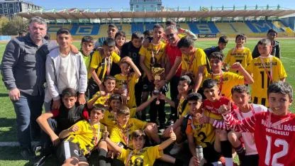 Ağrı’da geleceğin futbolcuları sahada ter döktü