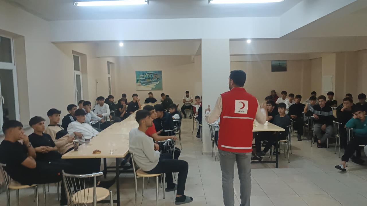 Ağrı’da Öğrencilere Afet Hazırlığı Eğitimi Verildi