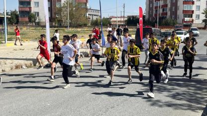 Ağrı’da Okul Sporları Kros İl Birinciliği Müsabakaları Sona Erdi