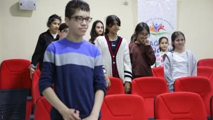 Ağrı’daki gençlerin İngilizceye ilgisi artıyor