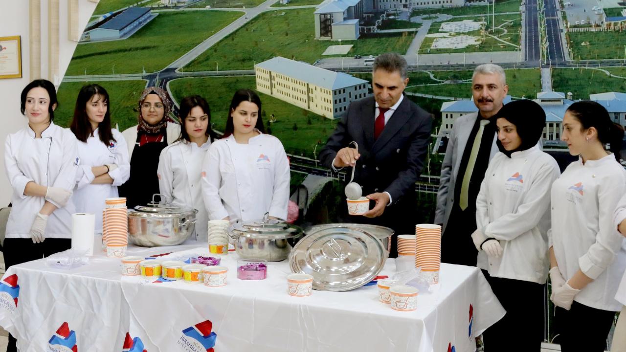 AİÇÜ’de öğrencilere yöresel lezzet ikramı