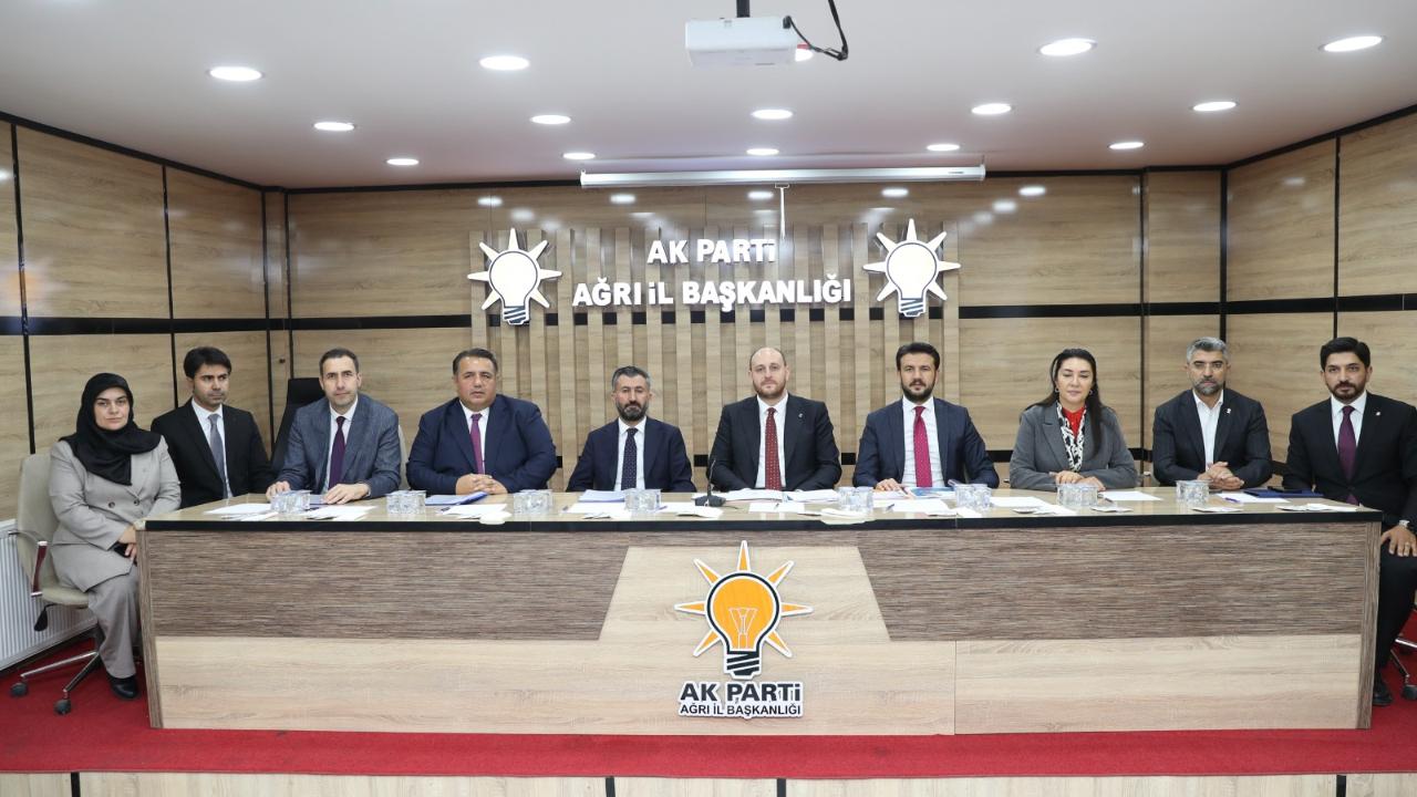 AK Parti Genel Başkan Yardımcısı Ahmet Büyükgümüş’ten Ağrı Teşkilatına Ziyaret