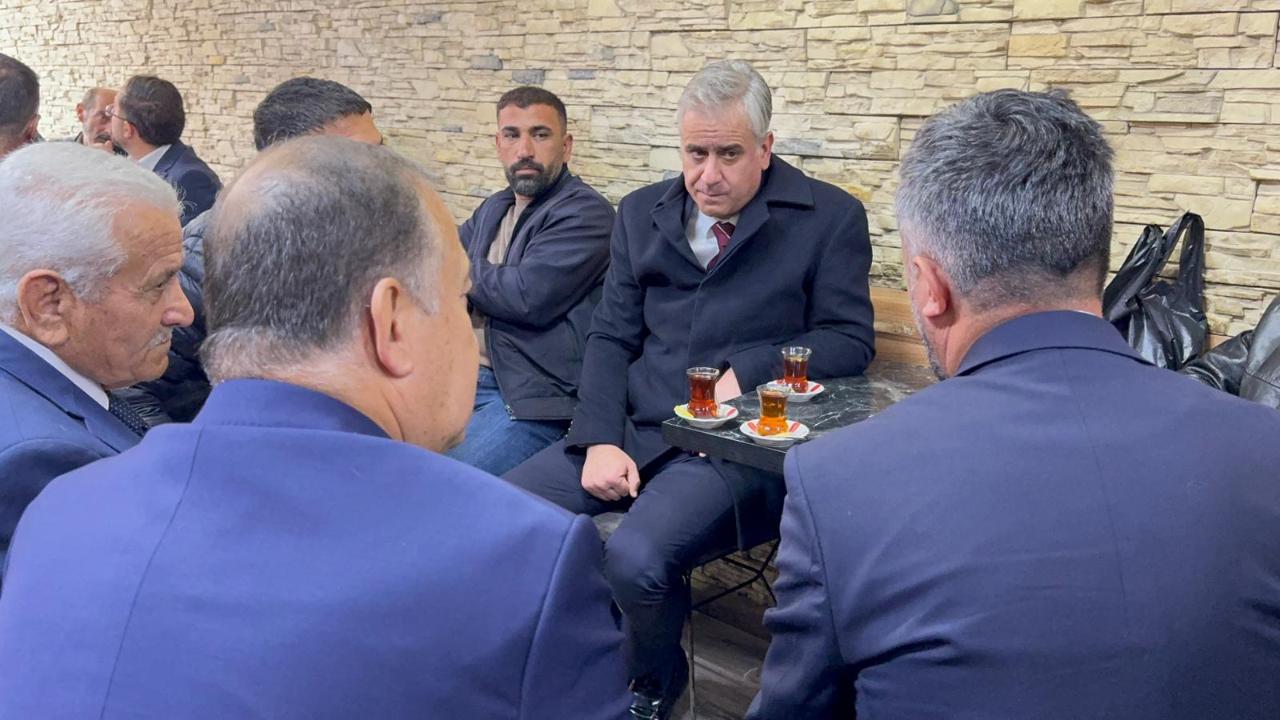 AK Parti Genel Başkan Yardımcısı Yalçın Ağrı’da esnafı ziyaret etti