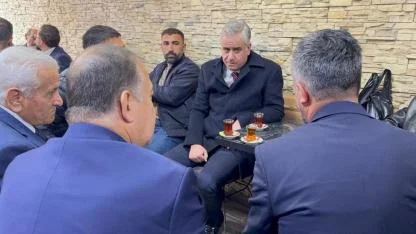AK Parti Genel Başkan Yardımcısı Yalçın Ağrı’da esnafı ziyaret etti
