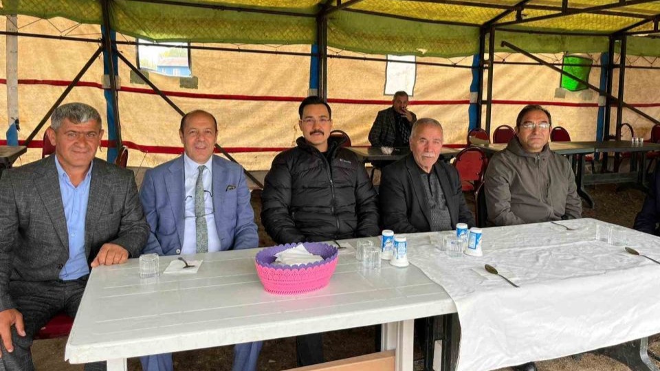 Akyaka Kaymakamı Demirtaş, köy düğününe katıldı