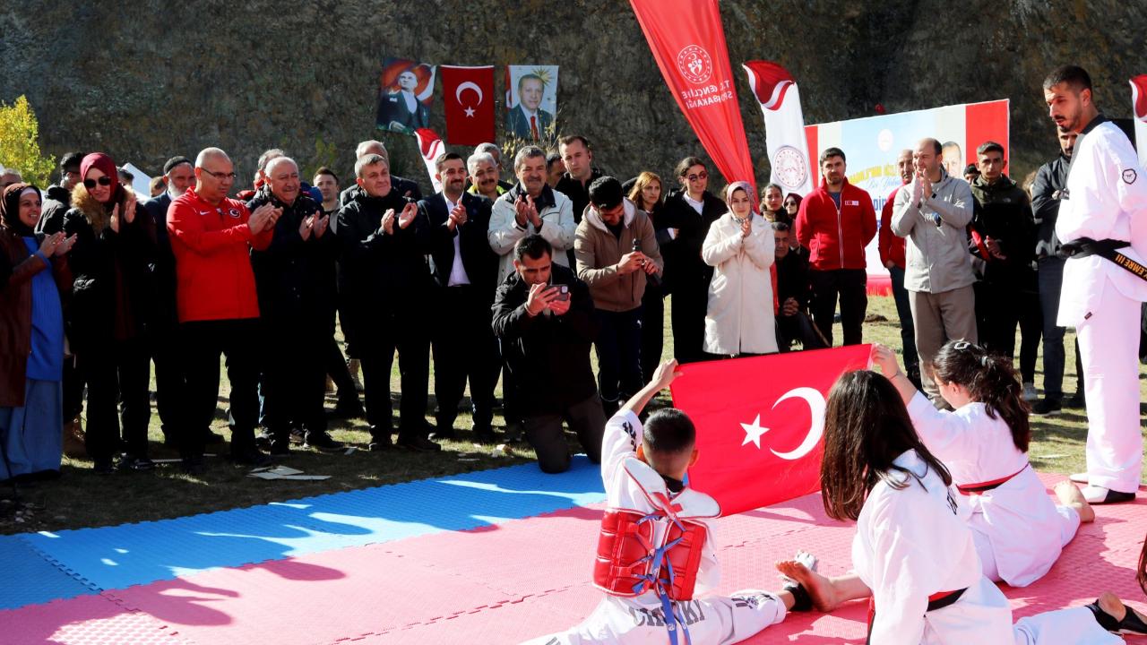Doğa Tutkunları Diyadin Kanyonu’nda Buluştu