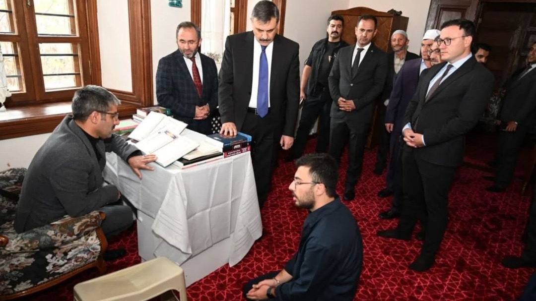 Ebubekir Efendi Dar’ul Huffaz gözdolduruyor