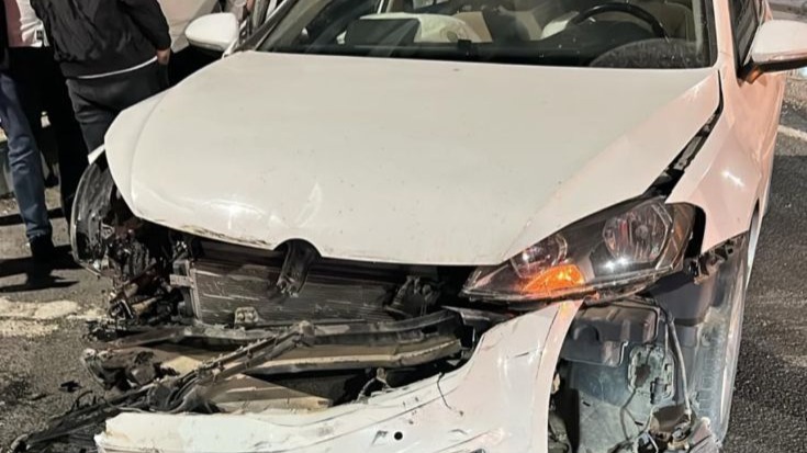 Elazığspor oyuncularını taşıyan otobüs ile otomobil çarpıştı: 1 kişi yaralandı