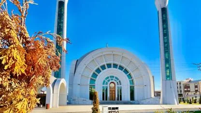 Eleşkirt’te Modern Mimarisiyle Dikkat Çeken Cami