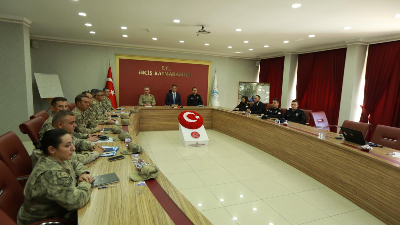 Erciş&#039;te Güvenlik ve Asayiş Toplantısı Gerçekleştirildi