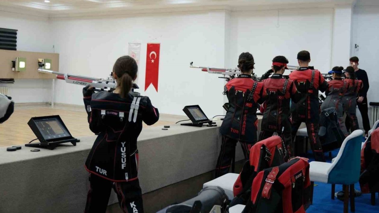 Erzincan’da atıcılık il birinciliği müsabakaları yapıldı