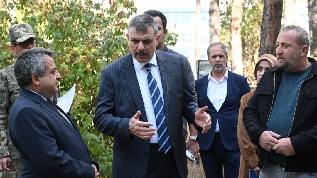 Erzurum Valisi Mustafa Çiftçi, restorasyon çalışmalarını yerinde inceledi