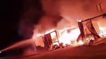 Erzurum Yajutiye&#039;de şantiye alanında korkutan yangın