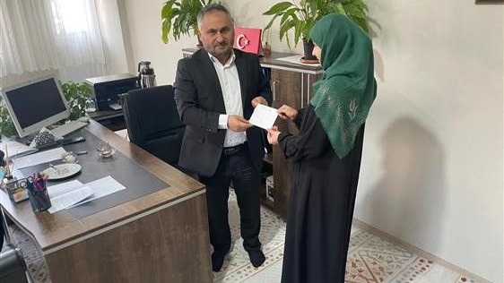 Hakkarili hafızlık öğrencisinden örnek davranış