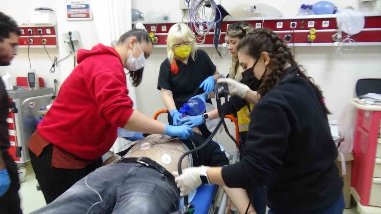 Hastane Afet Planı tatbikatı gerçeğini aratmadı