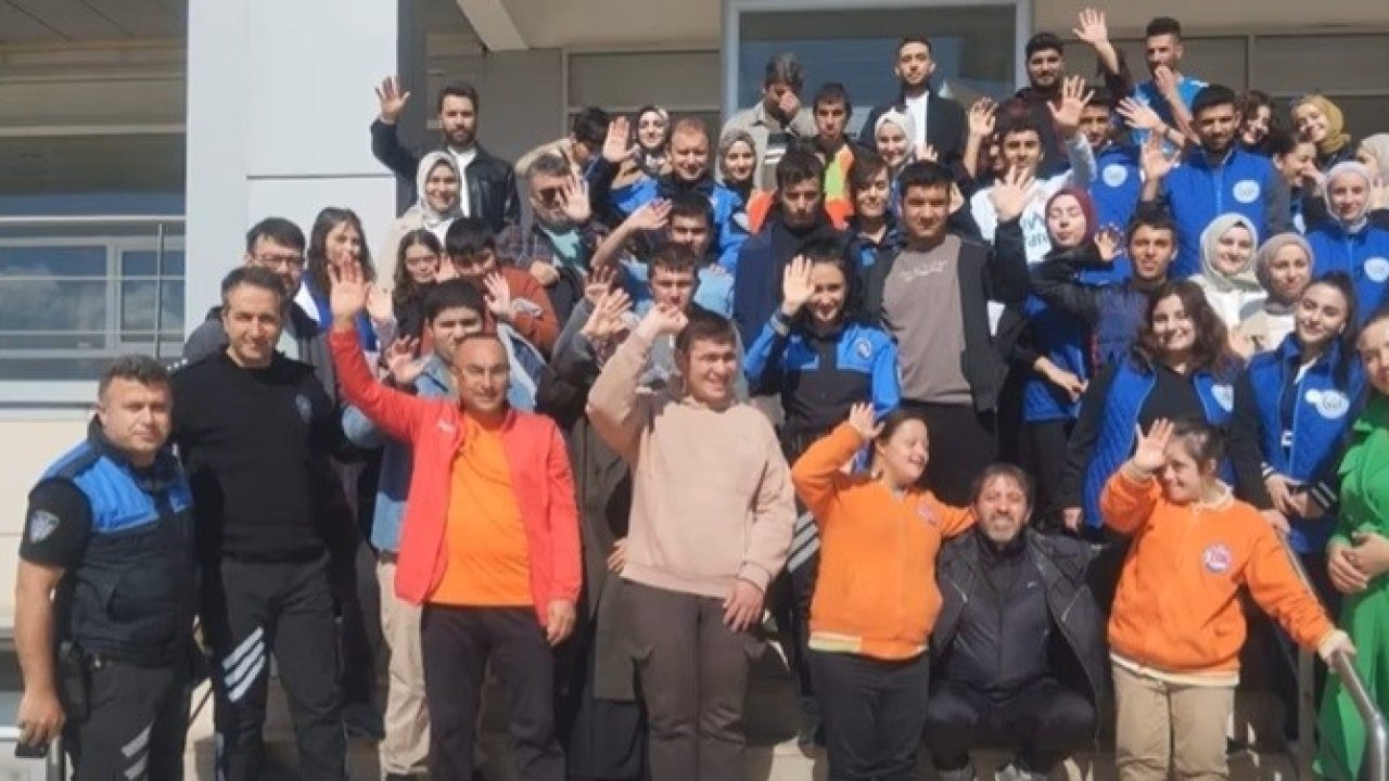 &quot;Hep Birlikte Aileyiz&quot; projesi kapsamında özel çocuklara moral etkinliği