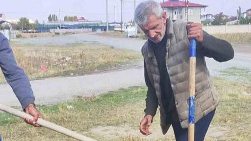 Iğdır’da şoförlerinden tepki: "Yollar çukur deryasına döndü"