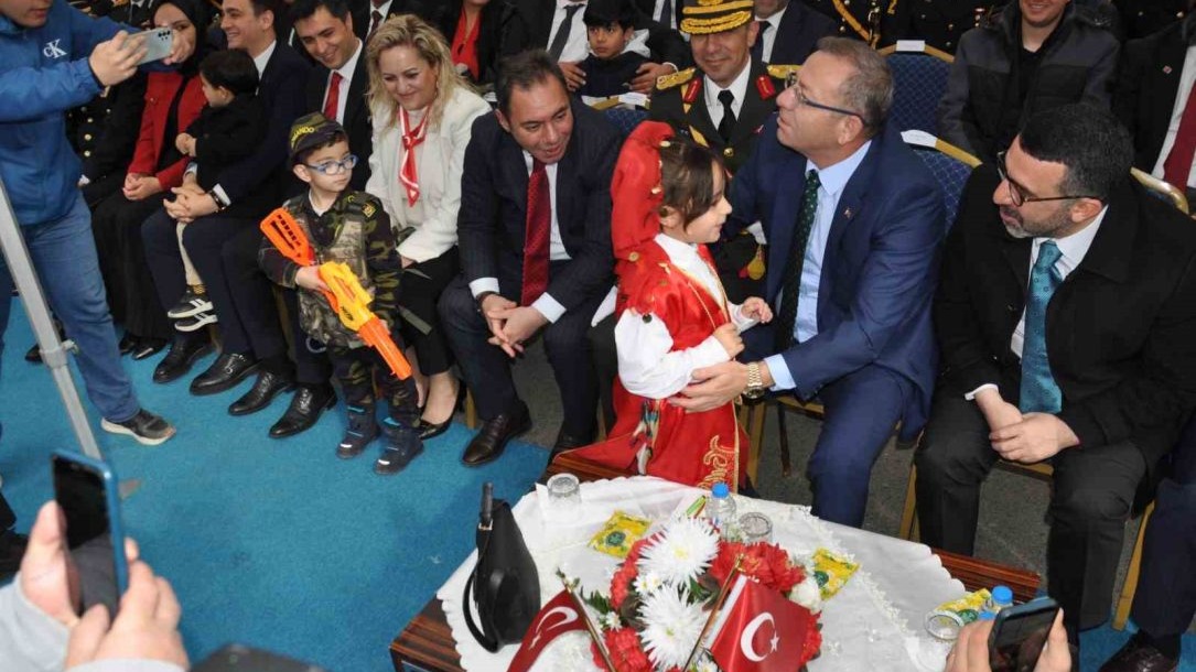 Kars’ta Cumhuriyet Bayramı coşkusu