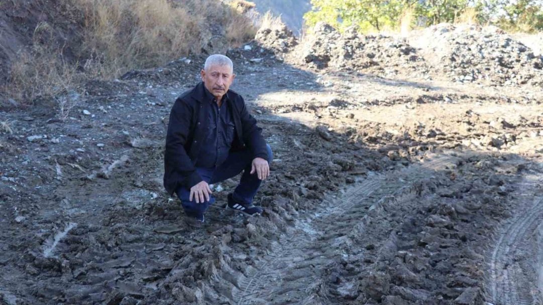 Köylüler yol çilesinin bitmesini istiyor