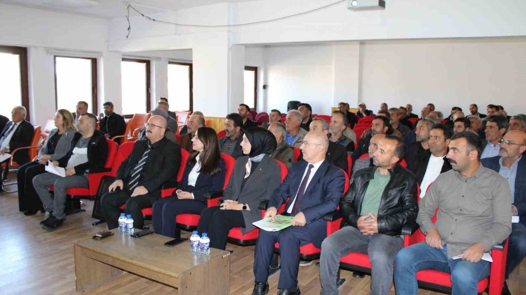 Tercan’da muhtarlara yönelik toplantı düzenlendi