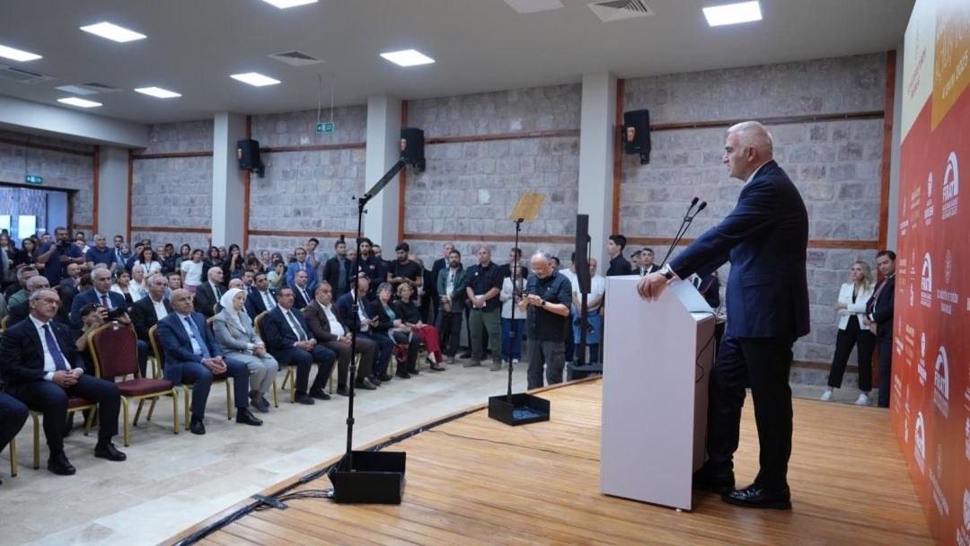 Turizm Bakanı Mehmet Nuri Ersoy: &quot;Arslantepe, insanlık tarihinde devletleşme sürecine ışık tutan eşsiz bir merkezdir&quot;