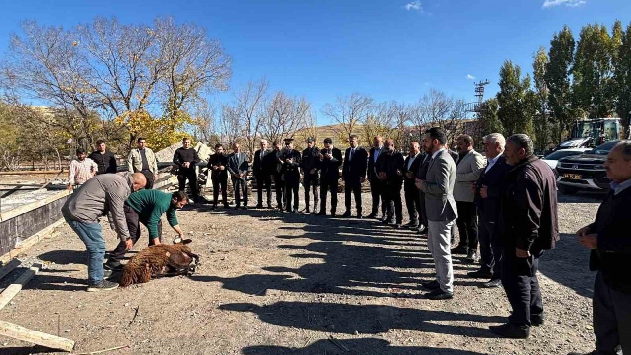 Tutak’ta hayvan pazarıinşaatı başadı!