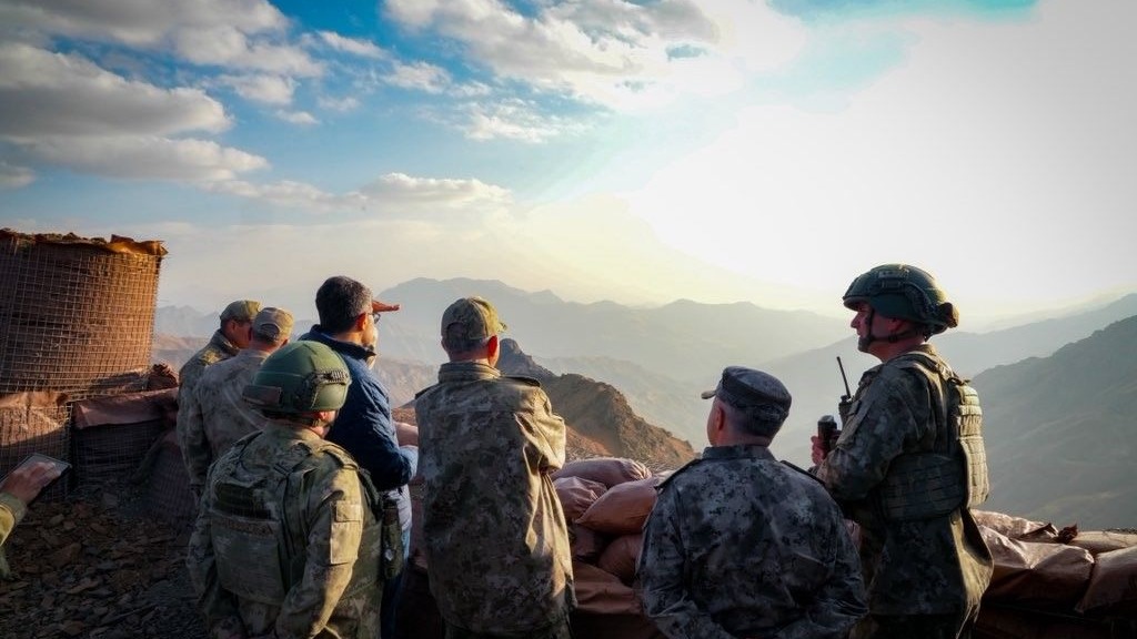 2. Ordu Komutanı Korgeneral Topaloğlu sınır noktasında