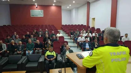 Malatya’da ticari taksi sürücülerine trafik bilgilendirmesi
