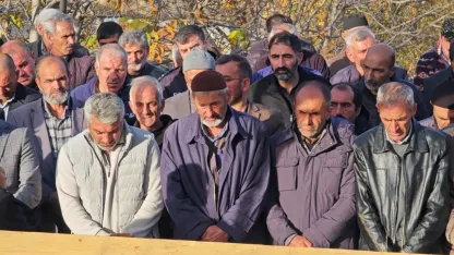 Erzurum’da katledilen kadın, gözyaşları ve dualarla uğurlandı