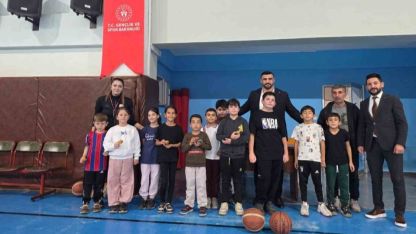 Erzurum GSİM spor salonlarında tatlı antrenman