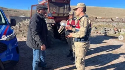 Jandarma Ardahan'da Köylüleri Bilgilendirdi