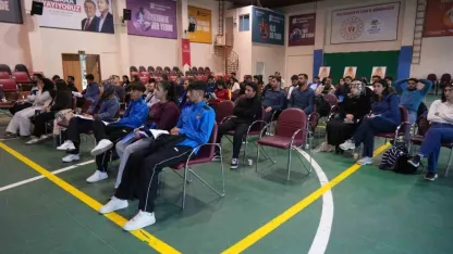 Muş’ta voleybol aday hakem kursu başladı