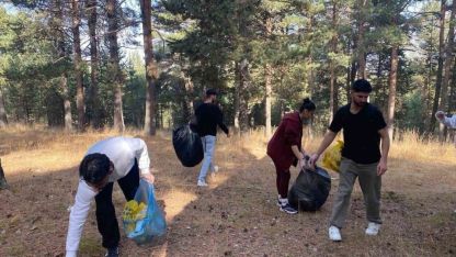 Sarıkamışlı öğrencilerden örnek davranış