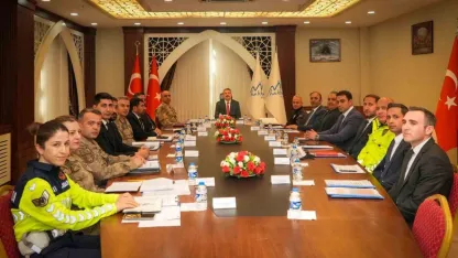 Hakkari’de asayiş toplantısı düzenlendi